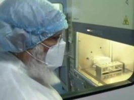 LIVE: PM मोदी ने जायडस बायोटेक पार्क में कोरोना वैक्सीन के उत्पादन प्रक्रिया का जायजा लिया